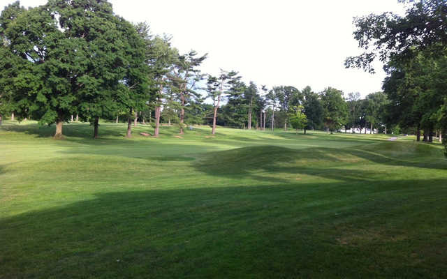 Meadowlands Country Club - photo 2