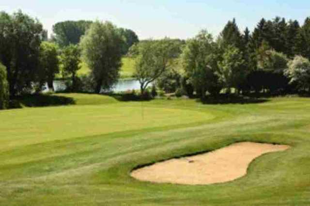 St Neots Golf Course - photo 5
