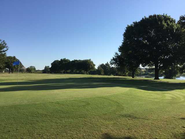 Waxahachie Golf Club - photo 2