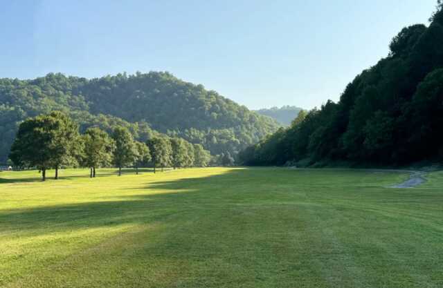Emerald Greens Golf Course - photo 3