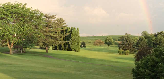 Maquoketa Country Club - photo 2