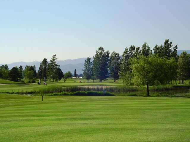Meadow Gardens Golf Course - photo 3
