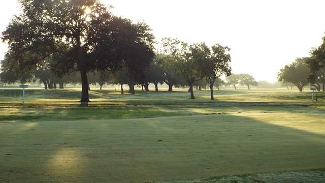 Sinton Municipal Golf Course - photo 2
