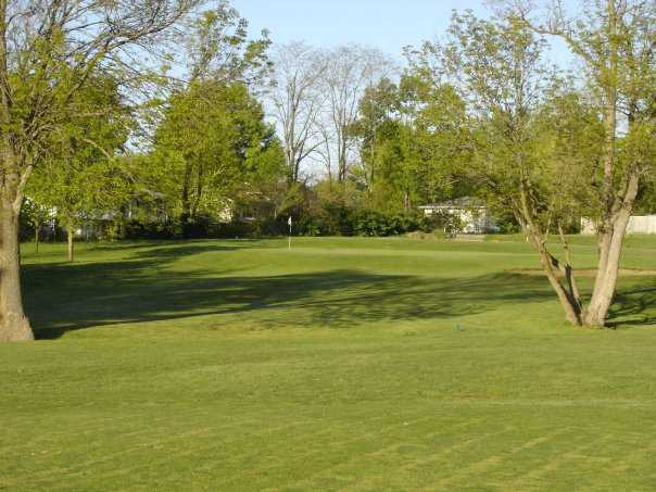 Lake of the Woods Golf Course - photo 2
