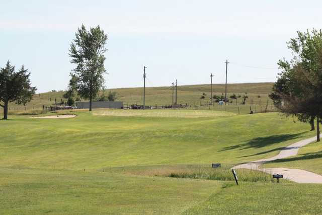 Lake Maloney Golf Course - photo 3