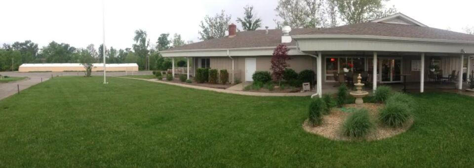 Greensburg Country Club - photo 4