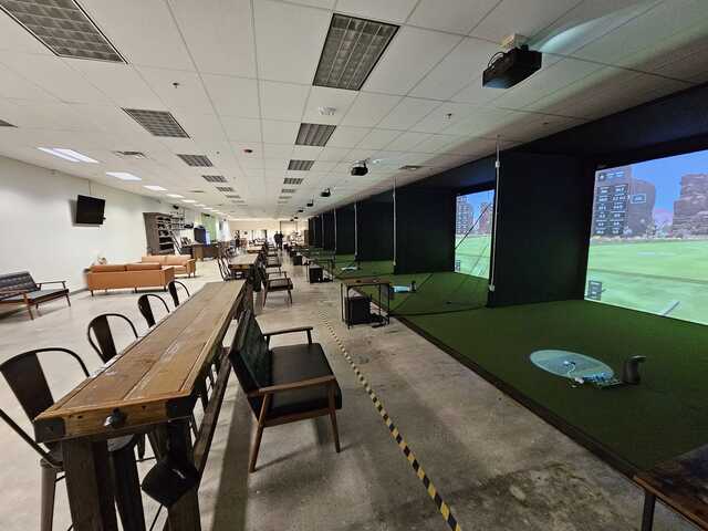 Tee'd Up Indoor Golf - photo 1