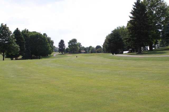 Seven Hills Country Club - photo 3