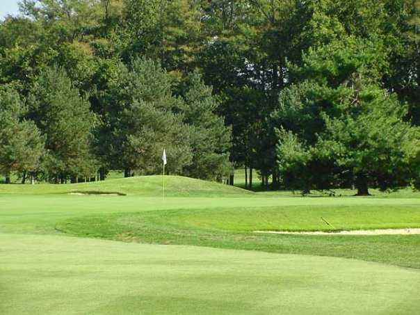 Greenbrier Golf & Country Club - photo 3