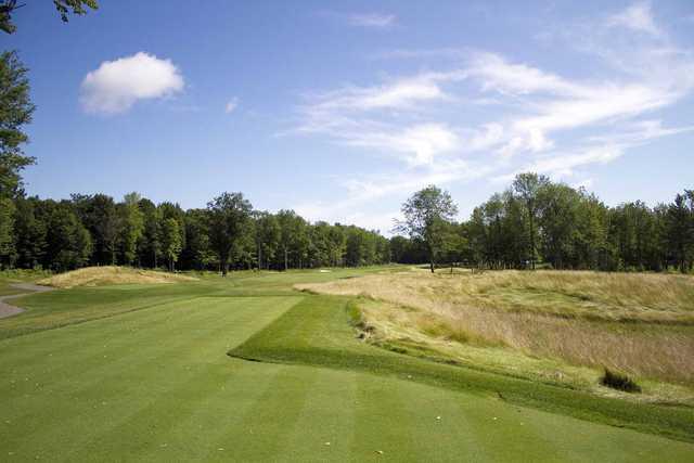 Mystic Pines Golf & Country Club