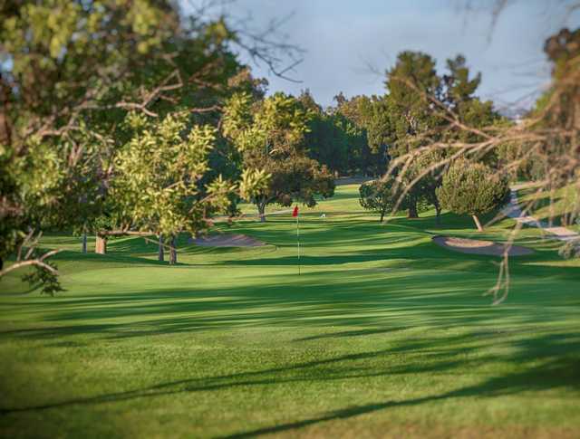 Los Serranos Country Club - photo 2