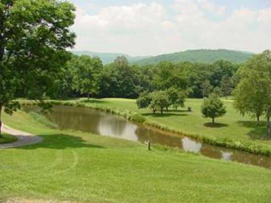 Pocahontas Country Club
