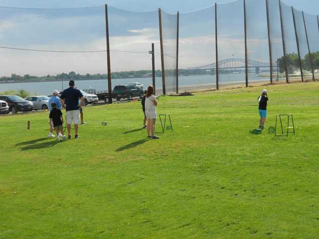Columbia Park Golf Links & Driving Range - photo 2