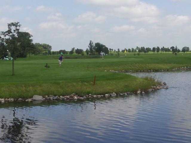Hawk Creek Country Club - photo 3