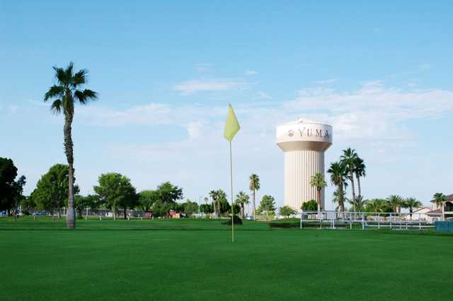 Desert Hills Par 3