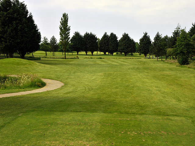 Peterstone Lakes Golf Club - photo 3