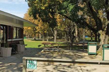 Wing Park Golf Course - photo 4