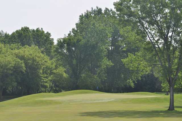 Chalet Hills Golf Club - photo 4