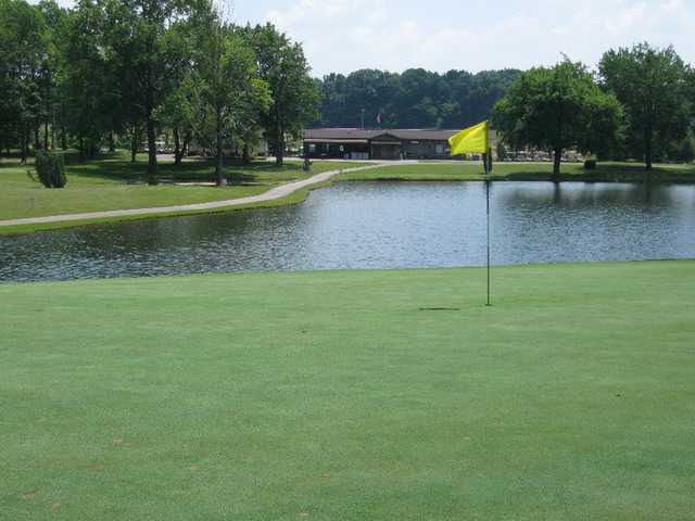 Ravenswood Golf Course - photo 2