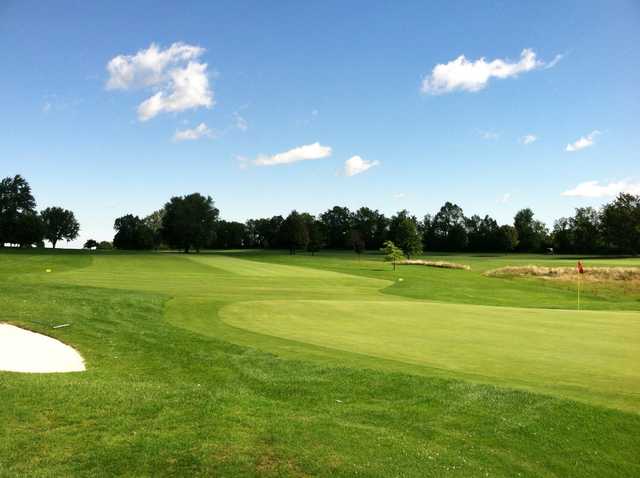 Livingston Country Club - photo 3