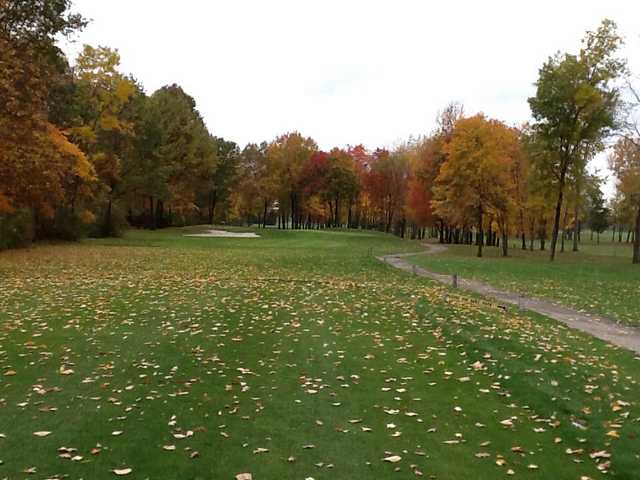 Bedford Hills Golf Club - photo 2