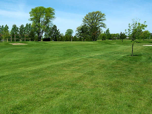 Tilbury Golf Club - photo 3