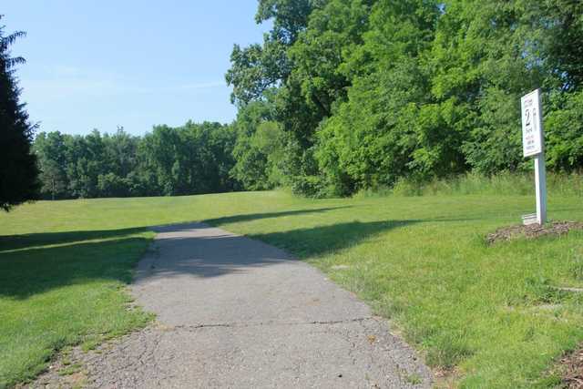 Hidden Hills Golf Course - photo 3