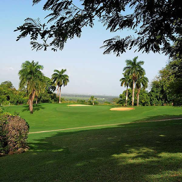 Caymanas Golf Club - photo 4