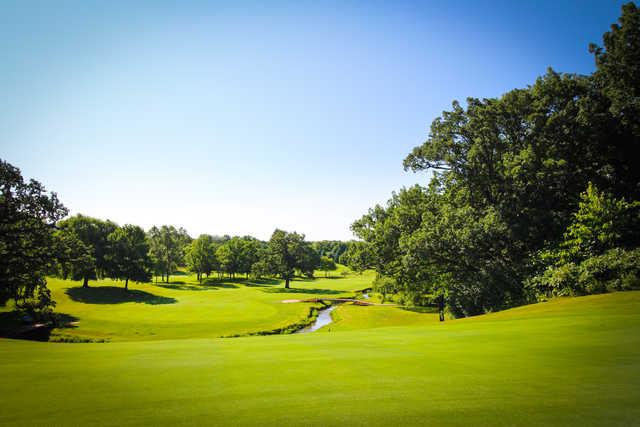 South Hills Golf and Country Club - photo 1