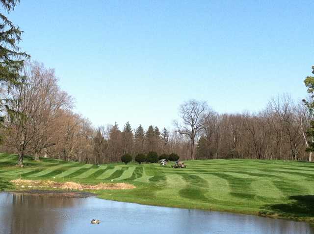 Oakland Beach Golf Club - photo 1