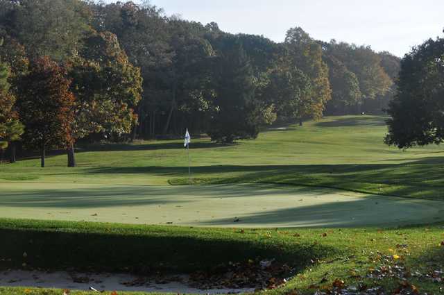 Gardiners Bay Country Club - photo 1