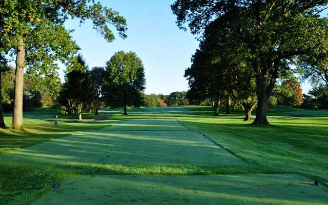 Suburban Golf Club - photo 2