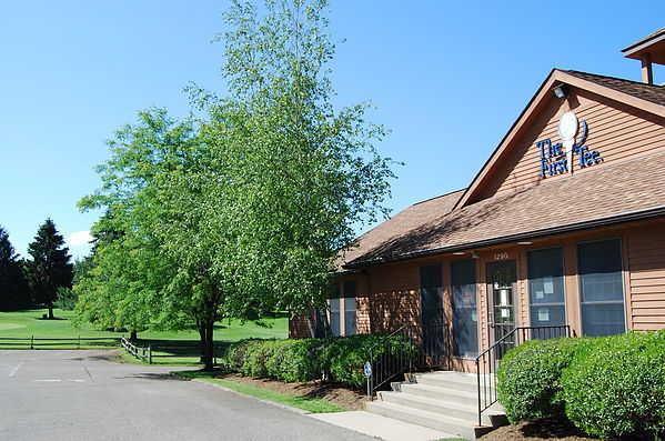 Buhl Farm Golf Course - photo 4