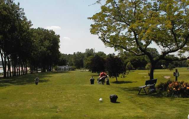 Bay Pointe Golf Course - photo 2