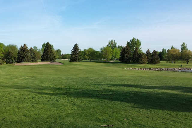 Prairiewood Municipal Golf Course - photo 3