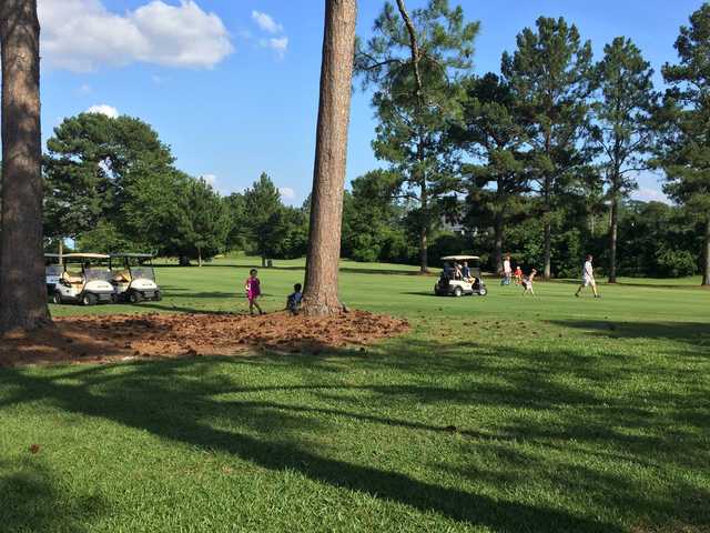 Laurel Country Club - photo 2