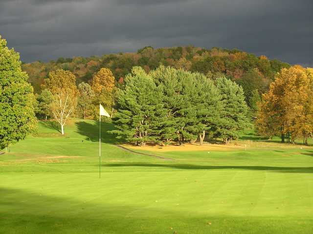 Country Club of Troy - photo 1