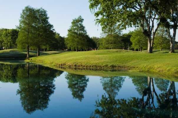 Victoria Country Club - photo 4
