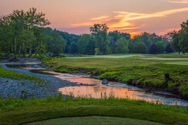 Valley of the Eagles Golf Club - photo 5