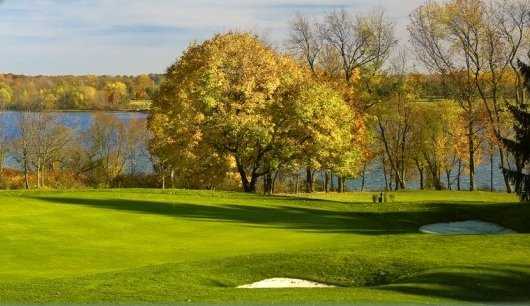 Fonderlac Country Club - photo 3