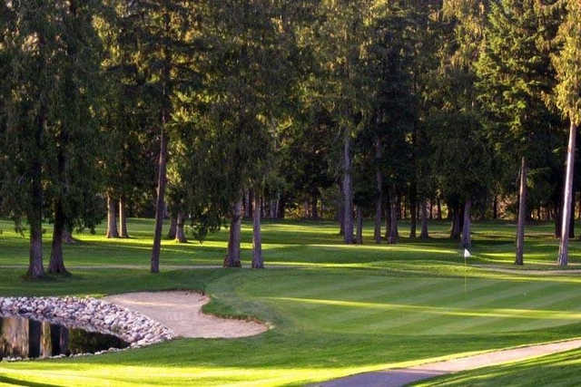 Revelstoke Golf Club - photo 2