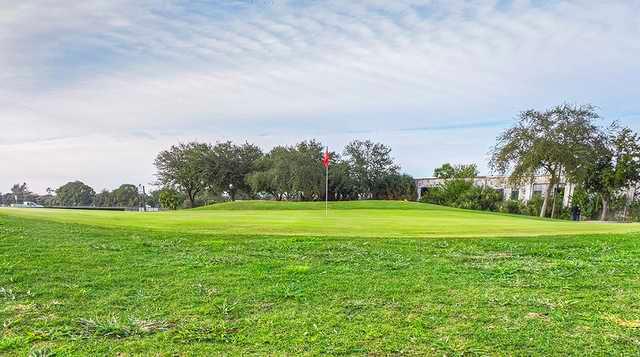 Suncoast Golf Center - photo 3