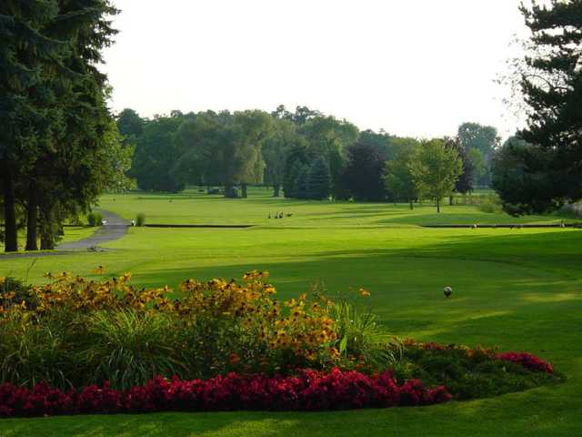 Bay Pointe Golf Club - MI
