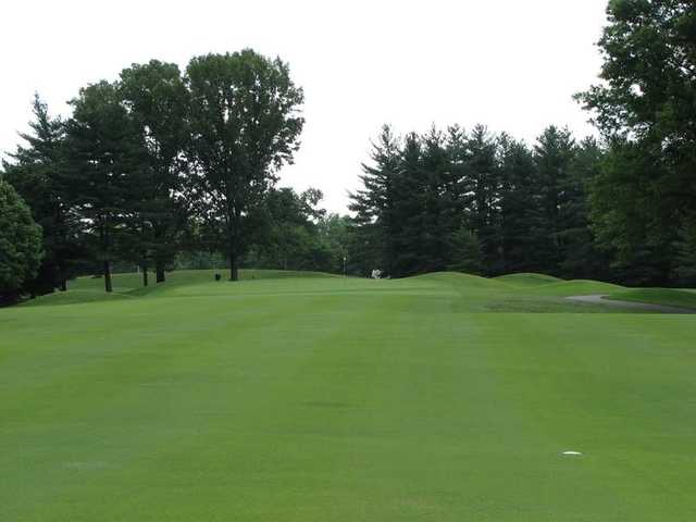 Rolling Hills Country Club - photo 3