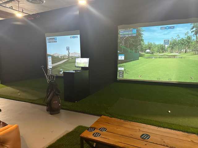 Club Twirl Golf Lounge - photo 4