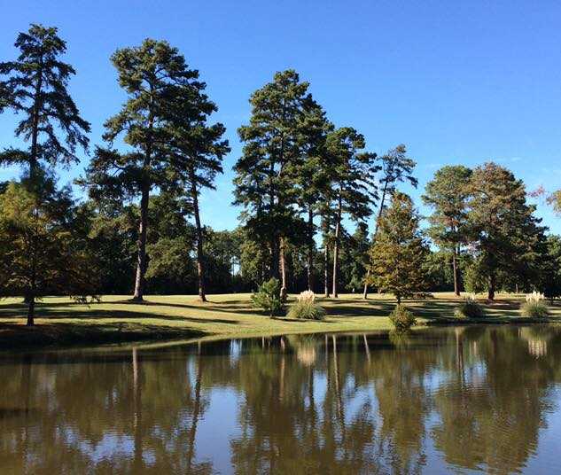 Marshall Lakeside Country Club - photo 2