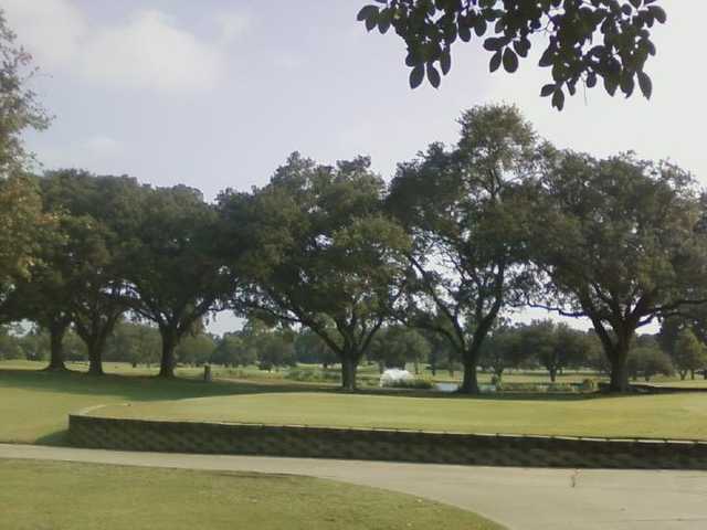 Oakbourne Country Club - photo 4