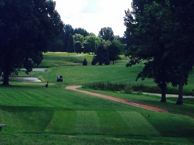 Moorhead Country Club - photo 2