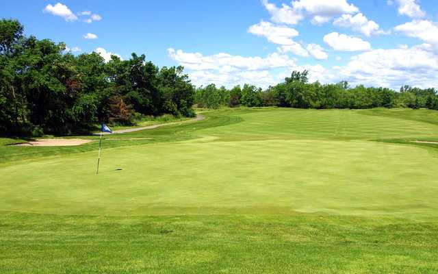 Loyalist Country Club
