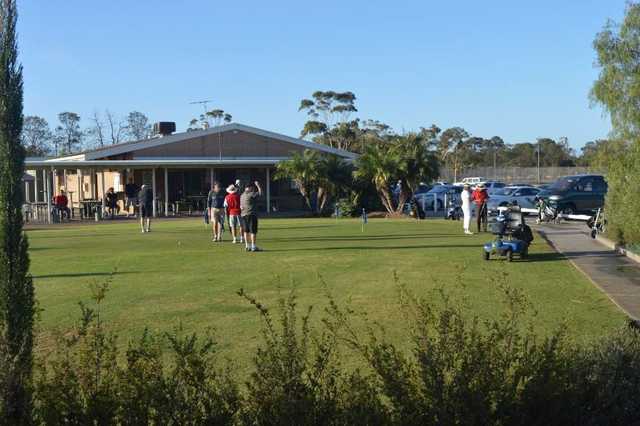 Mawson Lakes Golf Club - photo 4